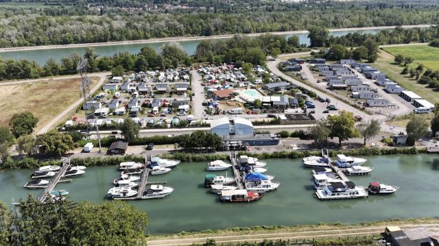 202509-camping-du-canal-kembs.jpg